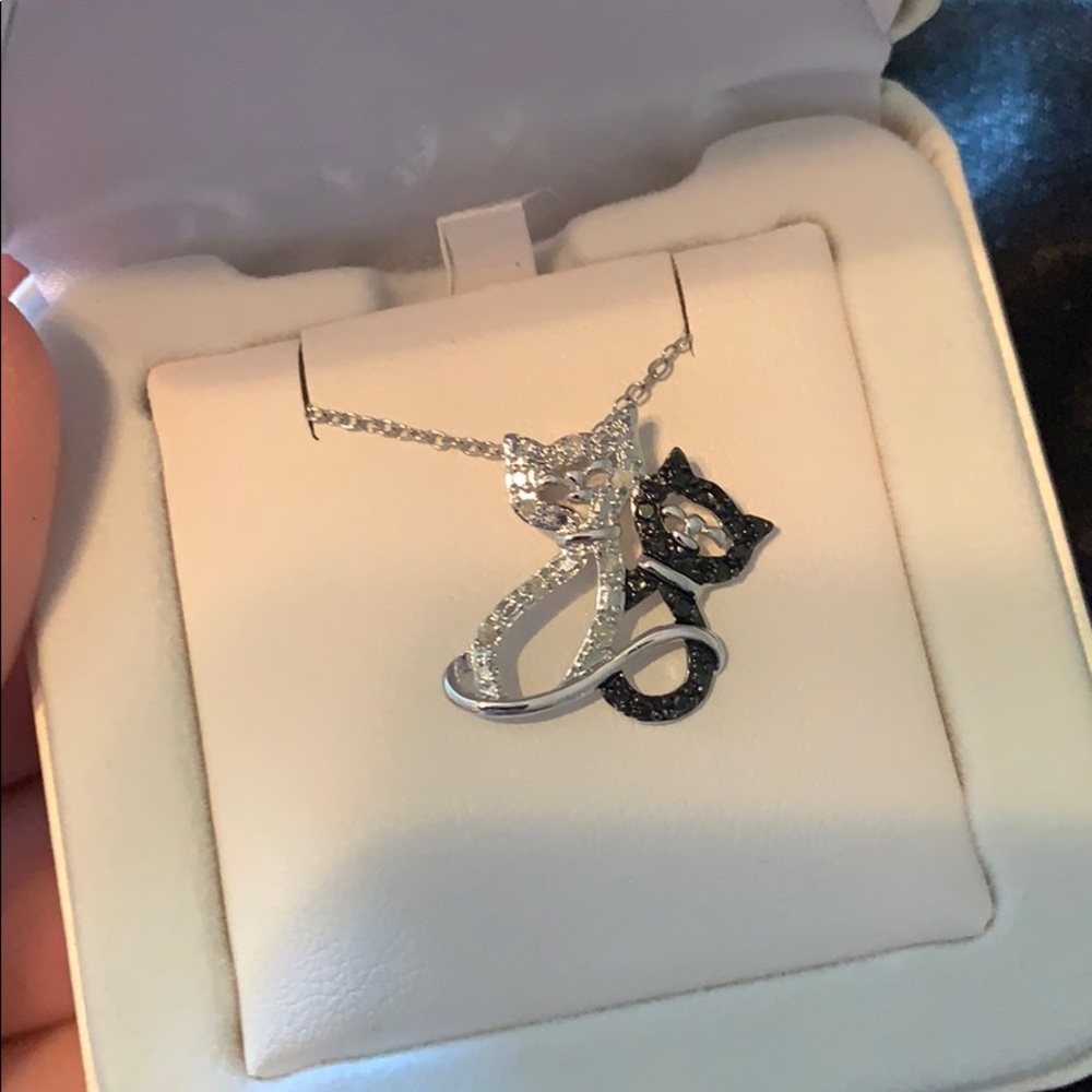 Brand new cat necklace